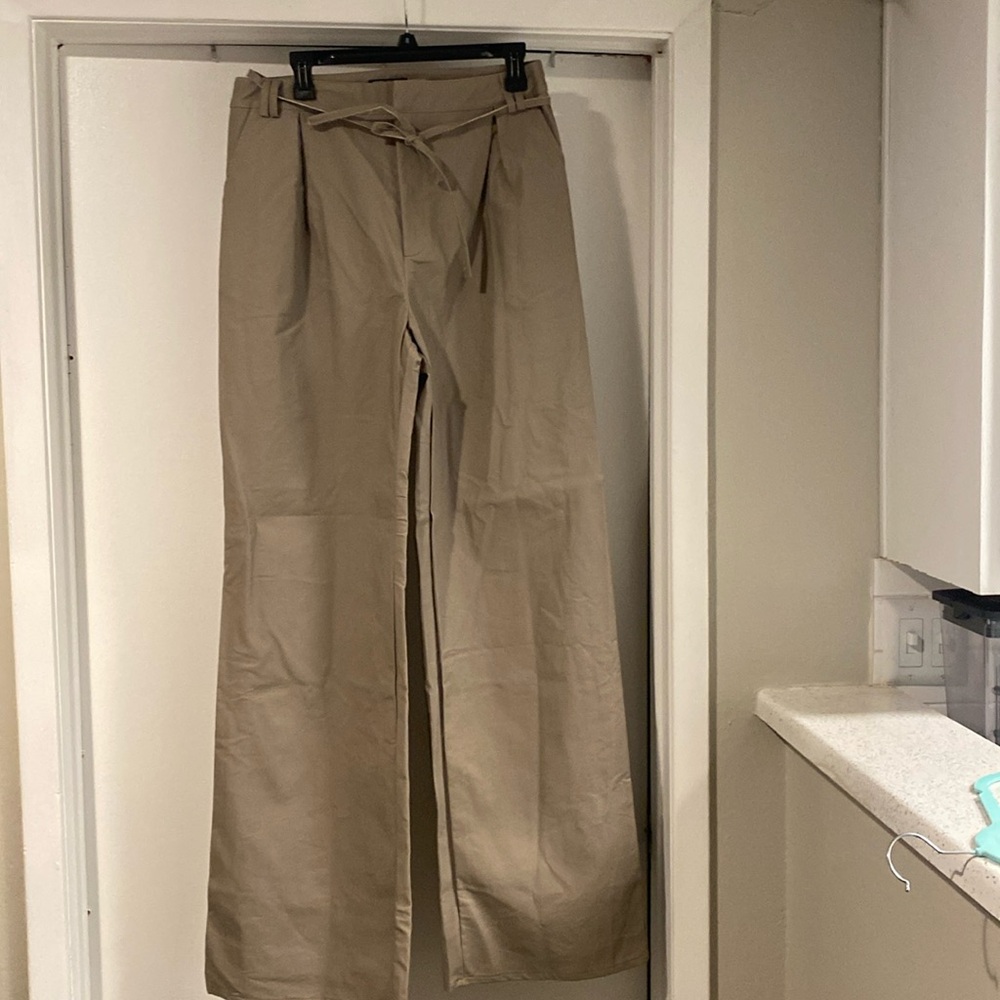 New with tag perfect for tall  woman’s leather style size 8